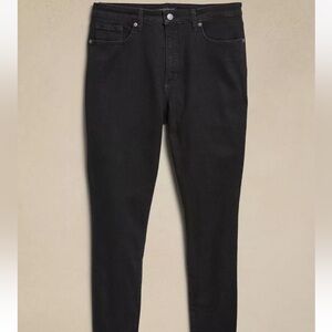 Banana Republic Women’s Curvy Mid-Rise Skinny Jean- Size 20/35 Tall